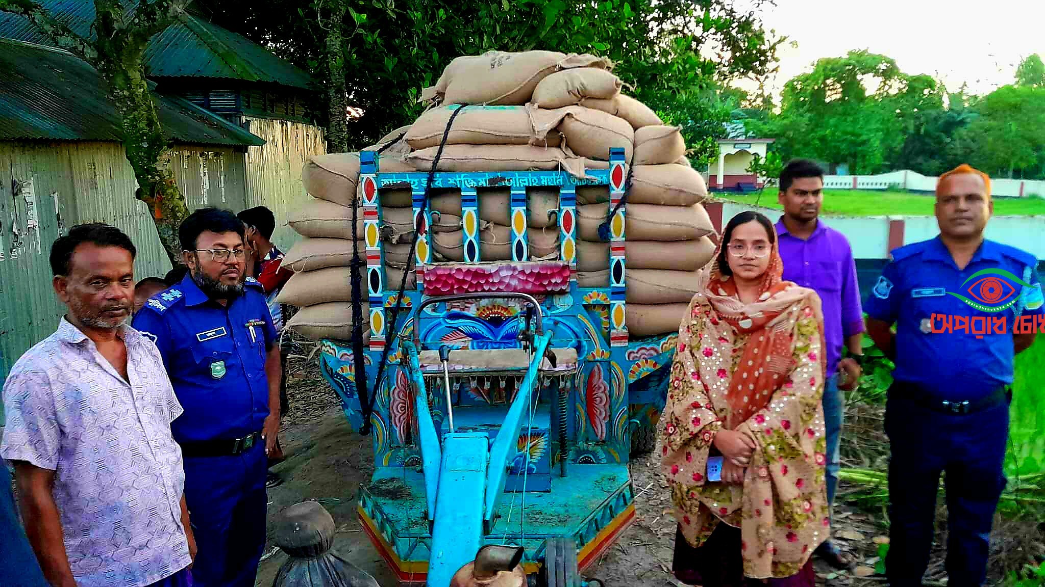 টিসিবির ১শত ৬০ বস্তা চাল উদ্ধার