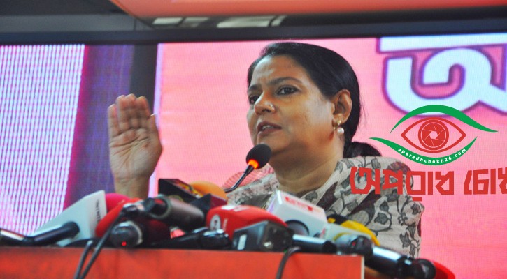 ব্যক্তিস্বার্থ নয়, রাজনীতি হোক জাতীয় স্বার্থে: উপদেষ্টা