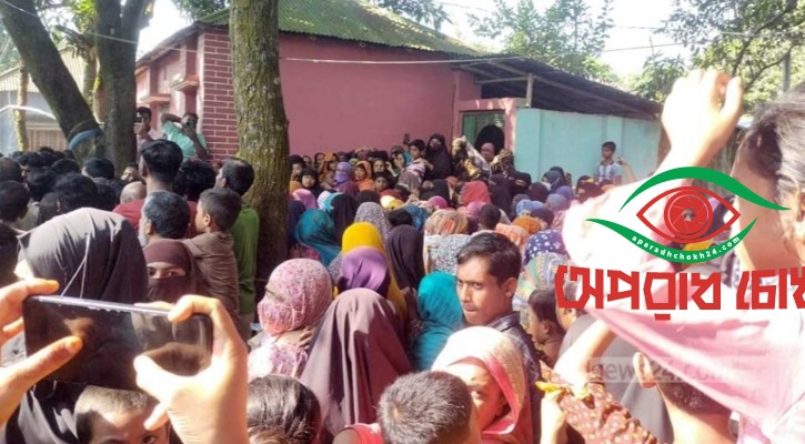 মায়ের পাশে দুই শিশুর গলা কাটা লাশ