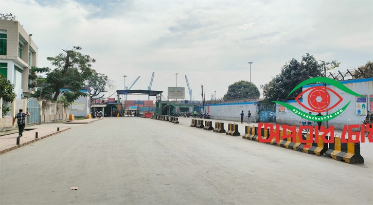 বন্দরে অনির্দিষ্টকালের কর্মবিরতি