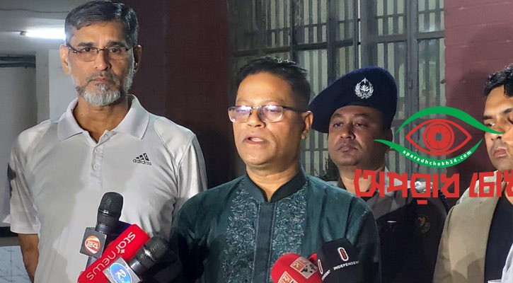 ছাত্রাবস্থায় জেনেভা ক্যাম্পের সামনে ছিনতাইকারীর কবলে পড়েছিলেন আইজিপি