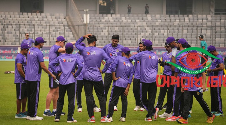 ক্রিকেটারদের ঘরে বিসিবির ‘টোকেন অব লাভ’