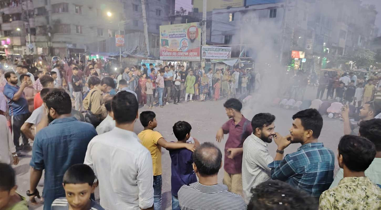 বিচার দাবিতে কালশীতে সড়ক অবরোধ