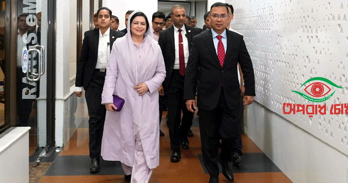 দেশে ফিরেছেন প্রধানমন্ত্রী