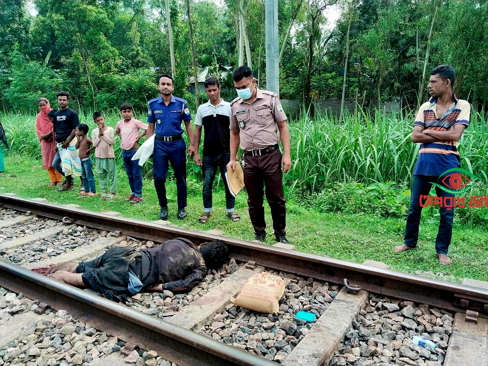ট্রেনে উঠতে গিয়ে কাটা পড়ে নিহত যুবক 