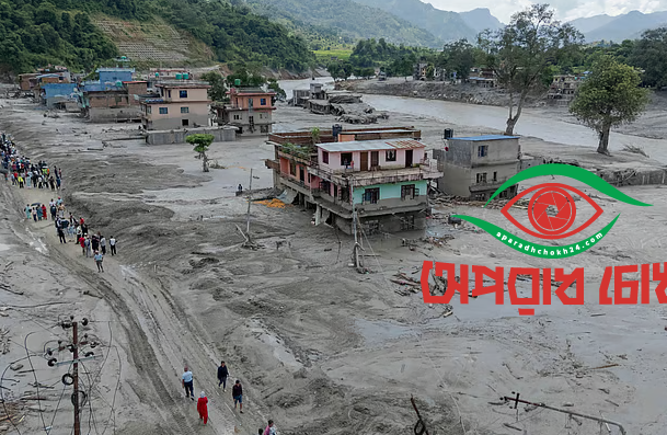  সীমান্তে ভয়াবহ বন্যায় নিখোঁজ ২,৪০০