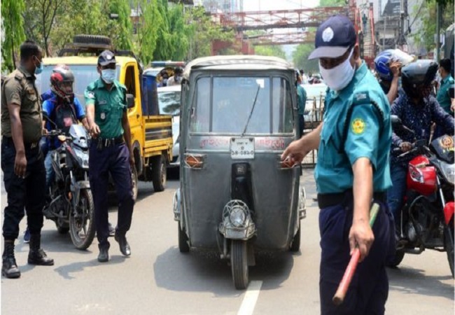  করোনা সংক্রমণ ঠেকানোর বিধিনিষেধ ভেঙে পড়ার কারণ