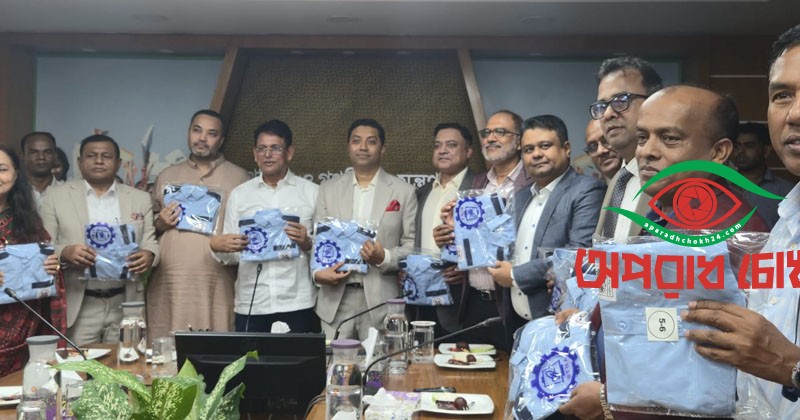 শিক্ষার্থীদের এক লাখ স্কুল ড্রেস দিল বিটিএমএ