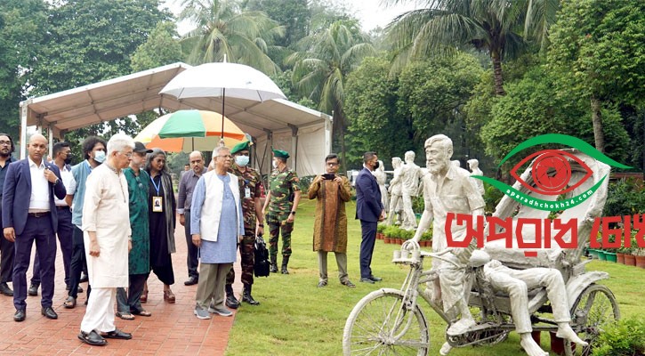 গণভবন ঘুরে দেখলেন প্রধান উপদেষ্টা