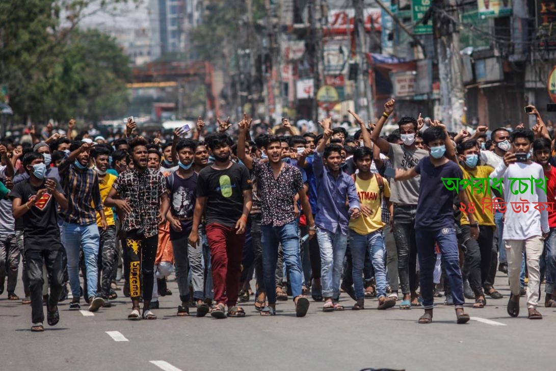 বৃহস্পতিবার থেকে দোকানপাট ও বিপণিবিতান খুলে দেওয়ার দাবি