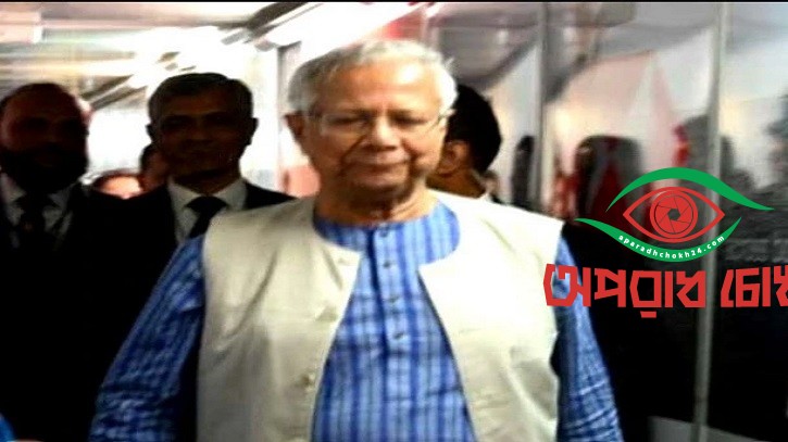 মাইলস্টোনে বিমান দুর্ঘটনায় আহতদের খোঁজ নিতে বার্ন ইনস্টিটিউটে গেলেন প্রধান উপদেষ্টা